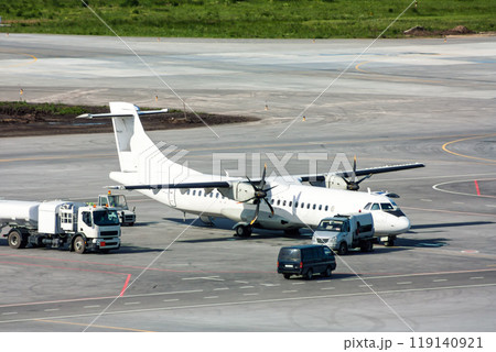 Ground handling of passenger turboprop airplane Ground handling of passenger turboprop airplane 119140921