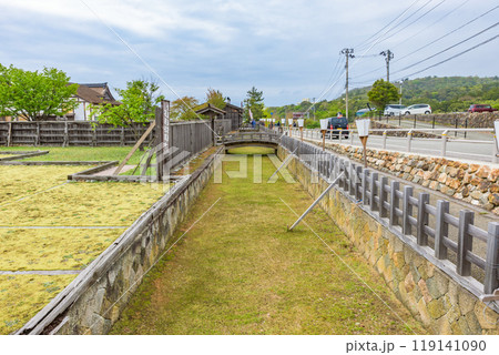 世界遺産「佐渡島(さど)の金山」 佐渡奉行所(史跡) 重文景「佐渡相川の鉱山及び鉱山町の文化的景観」 世界遺産「佐渡島(さど)の金山」 佐渡奉行所(史跡) 重文景「佐渡相川の鉱山及び鉱山町の文化的景観」 119141090
