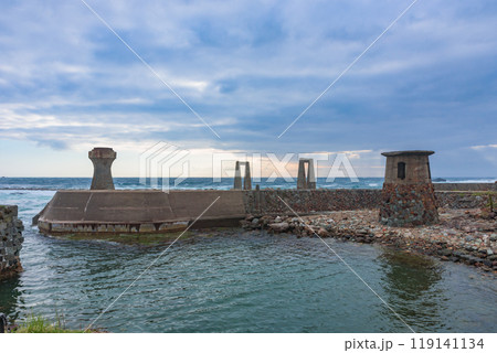 世界遺産「佐渡島(さど)の金山」 大間港(史跡) 重文景「佐渡相川の鉱山及び鉱山町の文化的景観」 世界遺産「佐渡島(さど)の金山」 大間港(史跡) 重文景「佐渡相川の鉱山及び鉱山町の文化的景観」 119141134