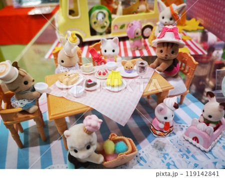 ドールハウスのピクニック ドールハウスのピクニック 119142841