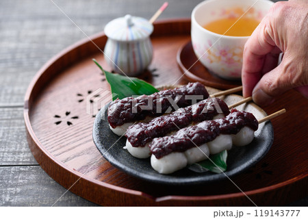 和菓子 串だんご 和菓子 串だんご 119143777
