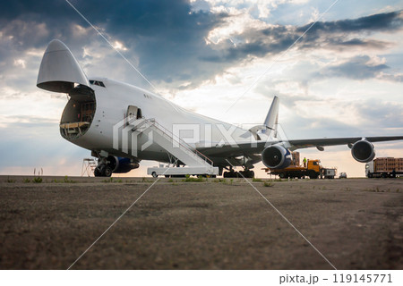 Unloading wide body cargo transport aircraft 119145771