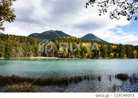 秘境の湖オンネトー 119146053