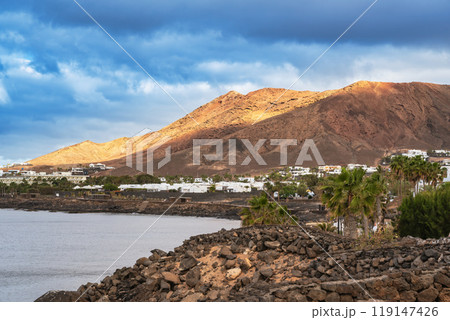 Vacation resorts on the Playa Blanca 119147426