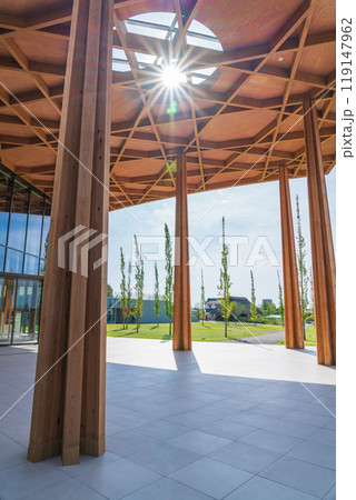 豊田の街並みを望む丘に建つ、豊田市博物館〈愛知県豊田市〉 豊田の街並みを望む丘に建つ、豊田市博物館〈愛知県豊田市〉 119147962