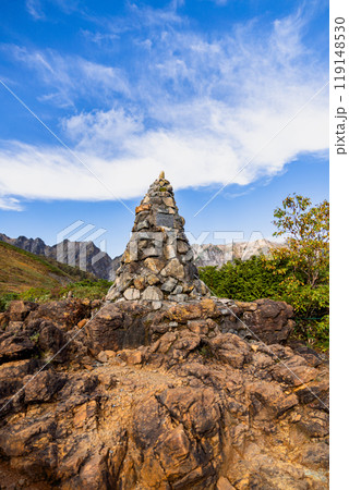 八方尾根 ケルン 登山 山歩き 119148530
