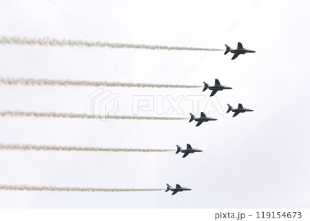 戦闘機 119154673