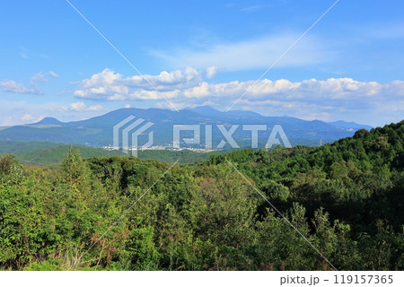 陣ノ岡から見る霧島連山 陣ノ岡から見る霧島連山 119157365