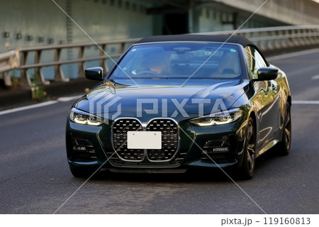 黒いセダン 119160813