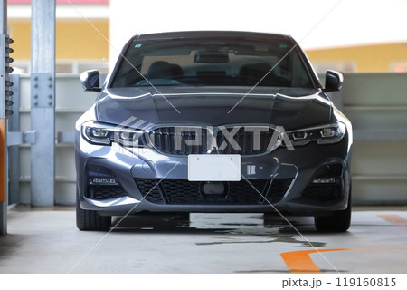 黒いセダン 119160815