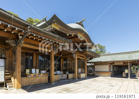 鎮西大社 諏訪神社の拝殿【長崎県長崎市上西山町】 鎮西大社 諏訪神社の拝殿【長崎県長崎市上西山町】 119161971