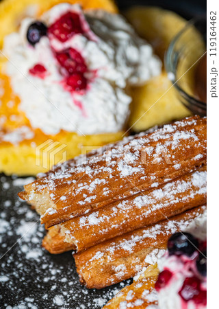 料理　ごはん　チュロスとパンケーキ 119164462