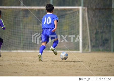 サッカー試合、小学生 119165878