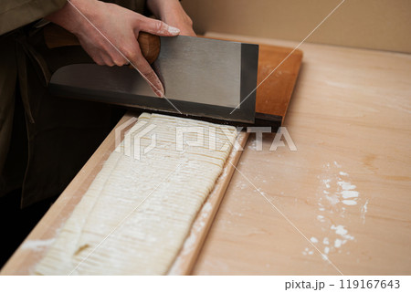 手打ちうどん　麺切り 119167643