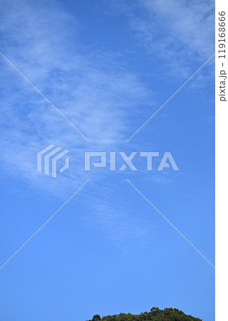 秋の巻雲（すじ雲） 119168666