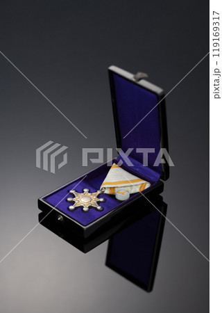 勲章　記章　瑞宝章 119169317
