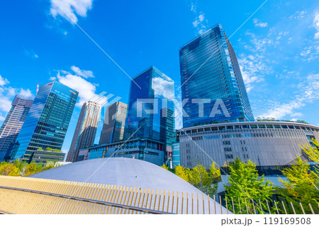 大阪駅前 うめきたの超高層ビル群 119169508