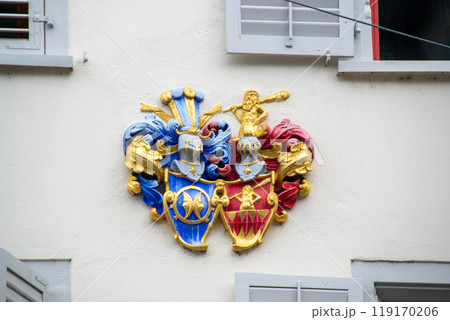 Scenic summer view of the Old Town architecture of Zurich 119170206