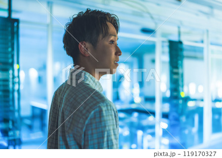 若い男性 119170327