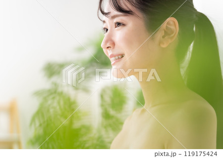 ビューティー　女性　美肌 119175424