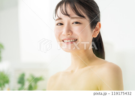 ビューティー　女性　美肌 119175432