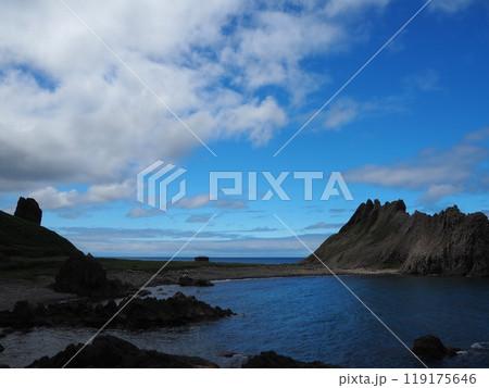 積丹半島にある賽の河原 積丹半島にある賽の河原 119175646