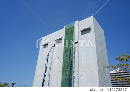 ビル建築のコンクリート打設 養生シート ビル建築のコンクリート打設 養生シート 119178237