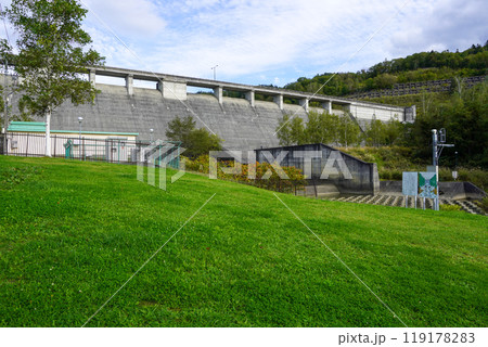 小平ダム・重力式コンクリートダム 小平ダム・重力式コンクリートダム 119178283