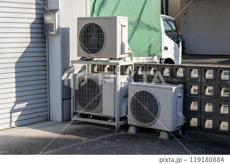 エアコンの室外機 119180884