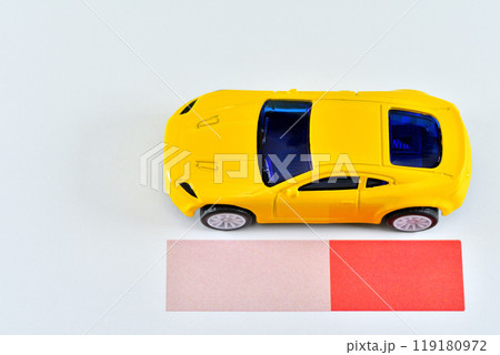 グラフと車で残クレのイメージ 119180972