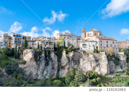 歴史的城塞都市クエンカ 119181063