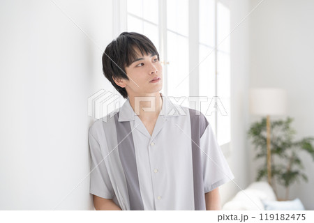 男性ポートレート 119182475