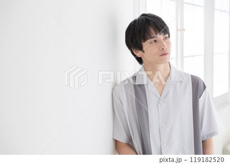 男性ポートレート 119182520