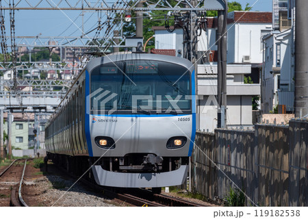 相鉄10000系（編成写真） 119182538