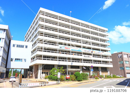 福井県福井市、福井市役所の風景 119188706