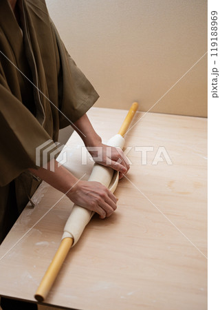 手打ちうどん めん伸ばし 手打ちうどん めん伸ばし 119188969