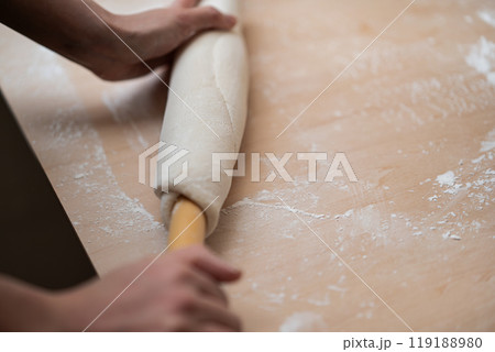 手打ちうどん　めん伸ばし 119188980