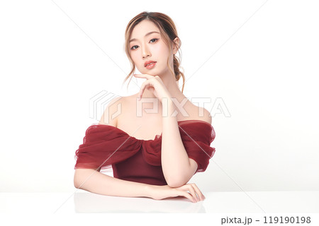 Beautiful young asian woman with clean fresh skin on white background, Face care, Facial treatment, Cosmetology, beauty and spa, Asian women portrait. Beautiful young asian woman with clean fresh skin on white background, Face care, Facial treatment, Cosmetology, beauty and spa, Asian women portrait. 119190198