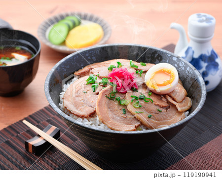 焼豚丼 ( チャーシュー丼 ) 焼豚丼 ( チャーシュー丼 ) 119190941