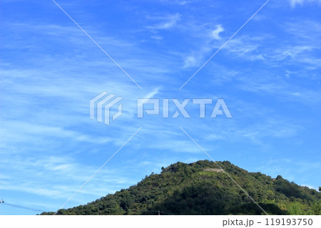 青空と八幡山 119193750