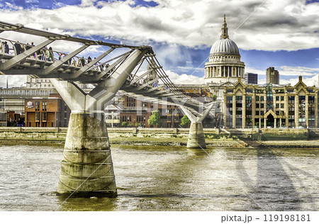 The Millennium Bridge, London, UK 119198181