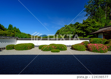 比叡山を望む借景式庭園 比叡山を望む借景式庭園 119198577