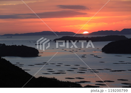 日本の朝日百選、虫明迫門の曙からの日の出 119200799