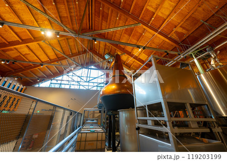 北海道　蒸留所の風景 119203199