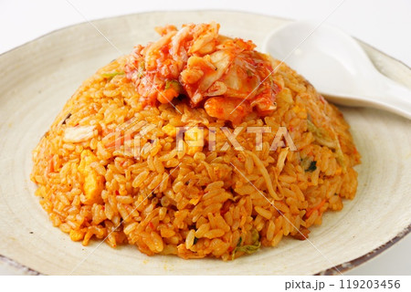 ビビンバ炒飯 119203456