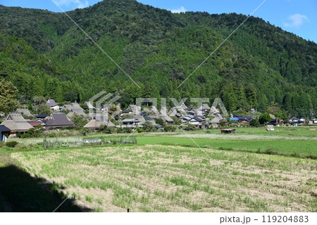 秋の京都美山　かやぶきの里 119204883