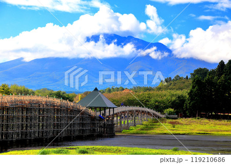 日本一の木造三連太鼓橋 鶴の舞橋 日本一の木造三連太鼓橋 鶴の舞橋 119210686