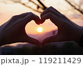 恋人の聖地千光寺公園から見る夕日 119211429