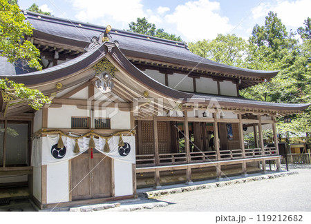 椿大神社 行満堂神霊殿 119212682
