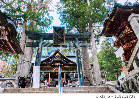 三峯神社鳥居と拝殿 三峯神社鳥居と拝殿 119212738